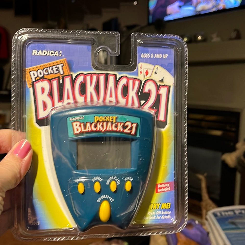 Radica Pocket Blackjack21 Handheld Game.  Brand new sealed!